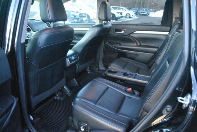 2018 Toyota HIGHLANDER XLE 7 Passenger AWD