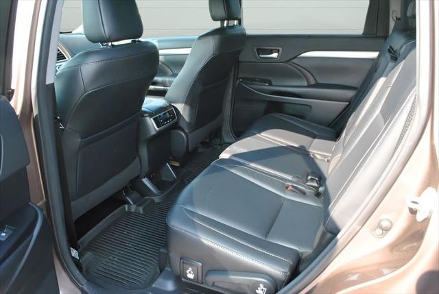 2017 Toyota Highlander XLE AWD
