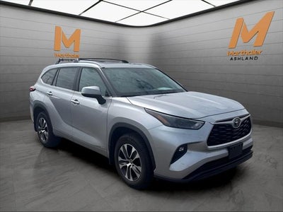 2023 Toyota Highlander Hybrid XLE AWD