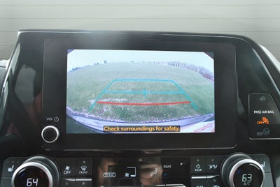 2023 Toyota HIGHLANDER XLE 8 Passenger AWD