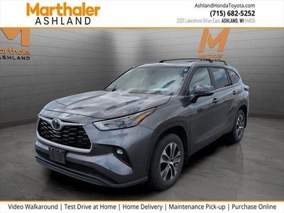 2023 Toyota HIGHLANDER XLE 8 Passenger AWD