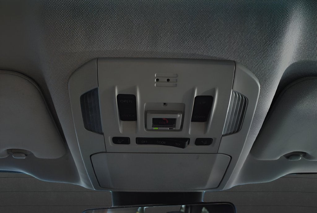 2023 Toyota Highlander Limited AWD / 8 Passenger