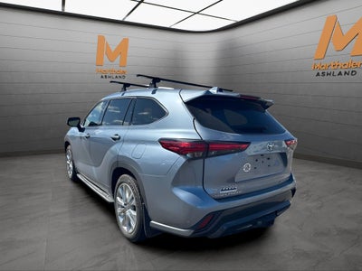 2023 Toyota Highlander Limited AWD / 8 Passenger