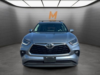 2023 Toyota Highlander Limited AWD / 8 Passenger