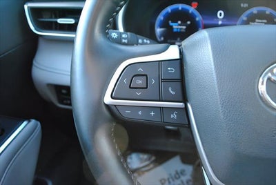 2023 Toyota Highlander Limited AWD / 8 Passenger