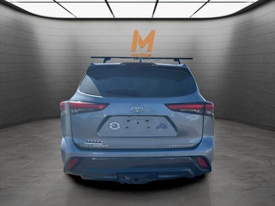 2023 Toyota Highlander Limited AWD / 8 Passenger