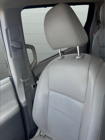 2020 Toyota SIENNA XLE 3.5L XLE 8 Passenger FWD