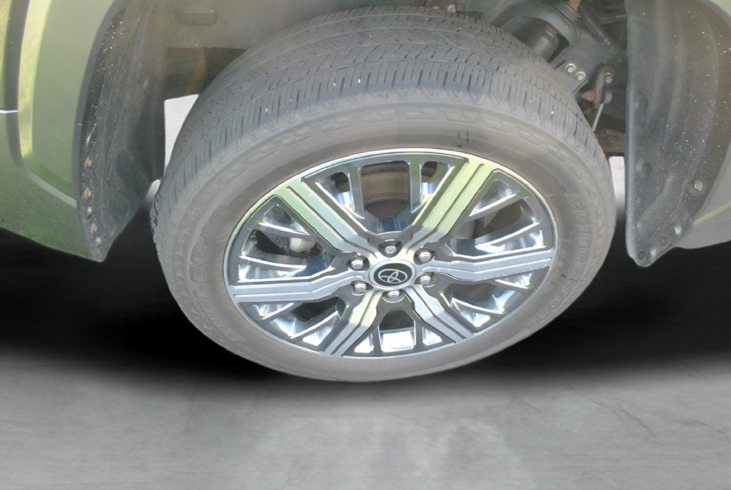 2023 Toyota Tundra i-FORCE MAX Capstone Crew Cab 4x4