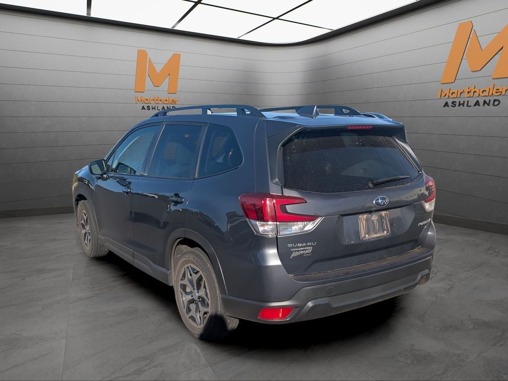 2022 Subaru Forester Premium AWD