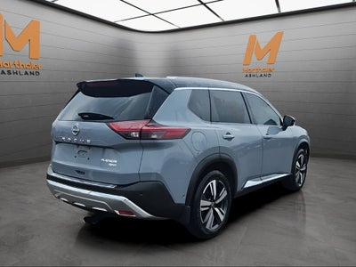 2022 Nissan Rogue Platinum AWD