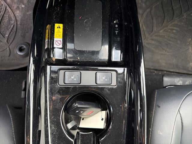 2019 Toyota PRIUS XLE AWD-e AWD