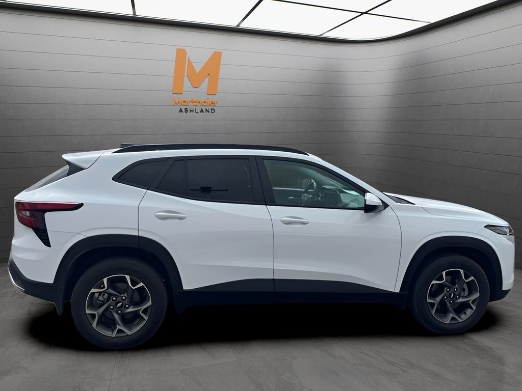 2025 Chevrolet Trax LT FWD
